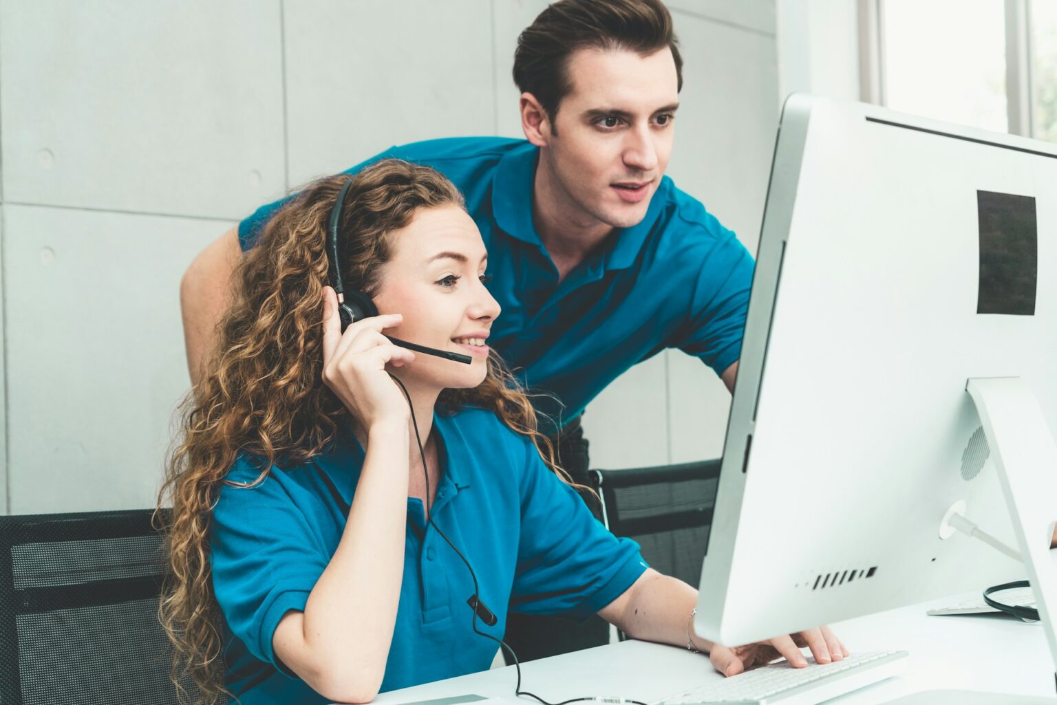How Virtual Assistants Can Help You Scale Your E-commerce Business 🚀📦